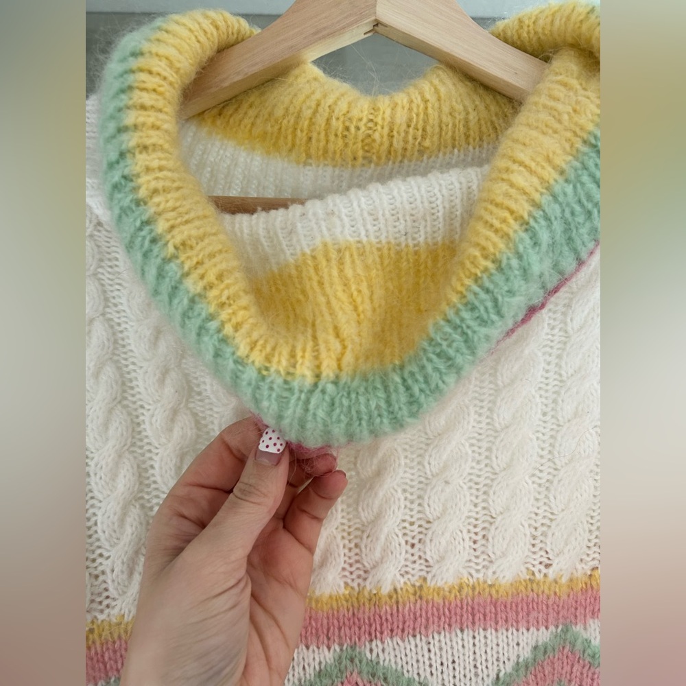 Vintage Cable-Knit cowl neck Sweater with Pastel Pattern size L/XL - Picture 2 of 4